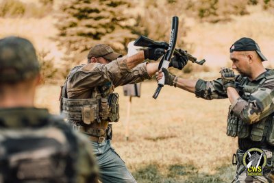 Puška 5 <br /> Boj zblízka s dlhou strelnou zbraňou