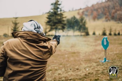 Pištoľ 5 <br /> použitie jednou rukou