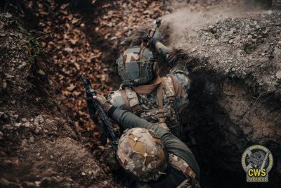 Taktika malého tímu 6<br /> (Small Units Tactics level 6)<br /> Trench Clearing Procedures